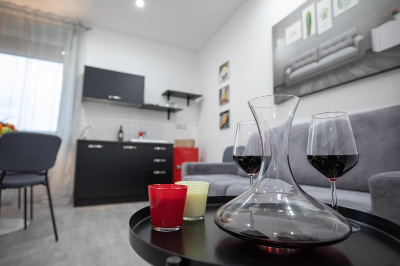 Napolidays Toledo Apartment By Dimorra المظهر الخارجي الصورة